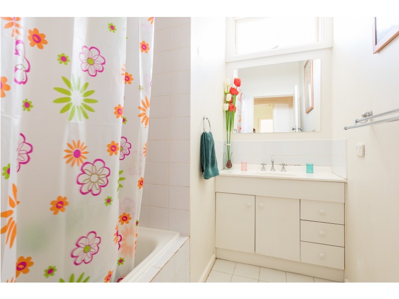 12 Wynnstay Road, Seaford VIC 3198