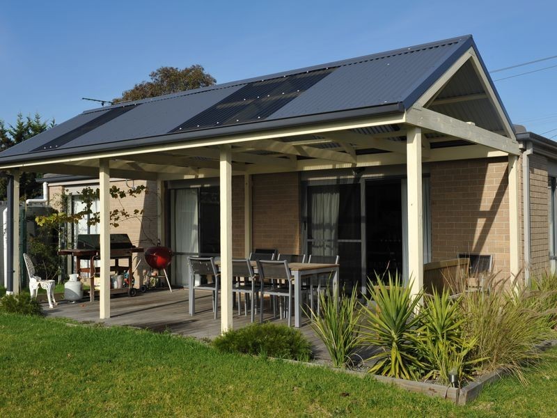 12 Jubilee Avenue, Seaford VIC 3198