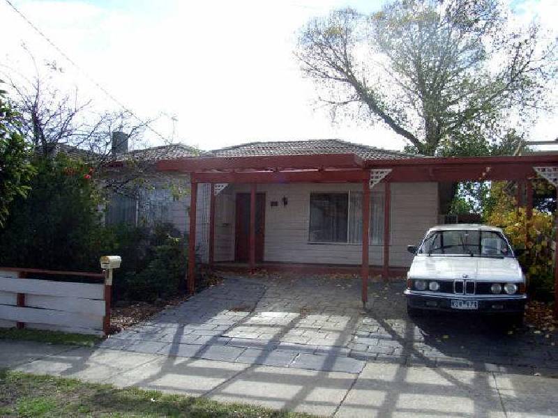 25 Dell Road, Frankston VIC 3199