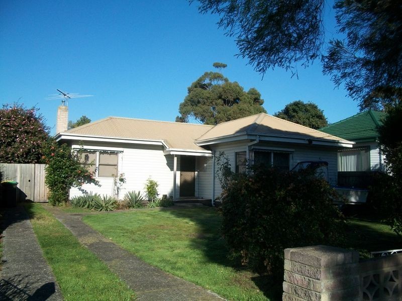 33 McKenzie Street, Seaford VIC 3198