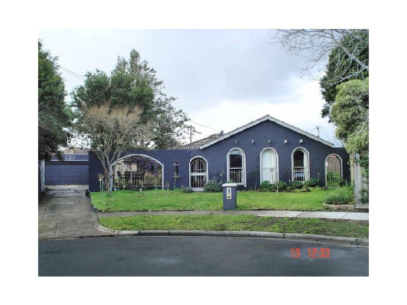 4 Thane Court, Seaford VIC 3198