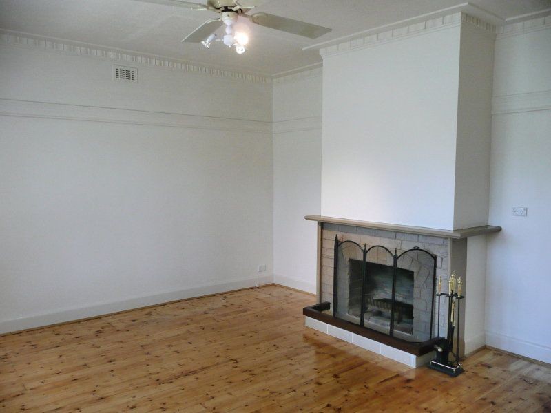 102 Kananook Avenue, Seaford VIC 3198