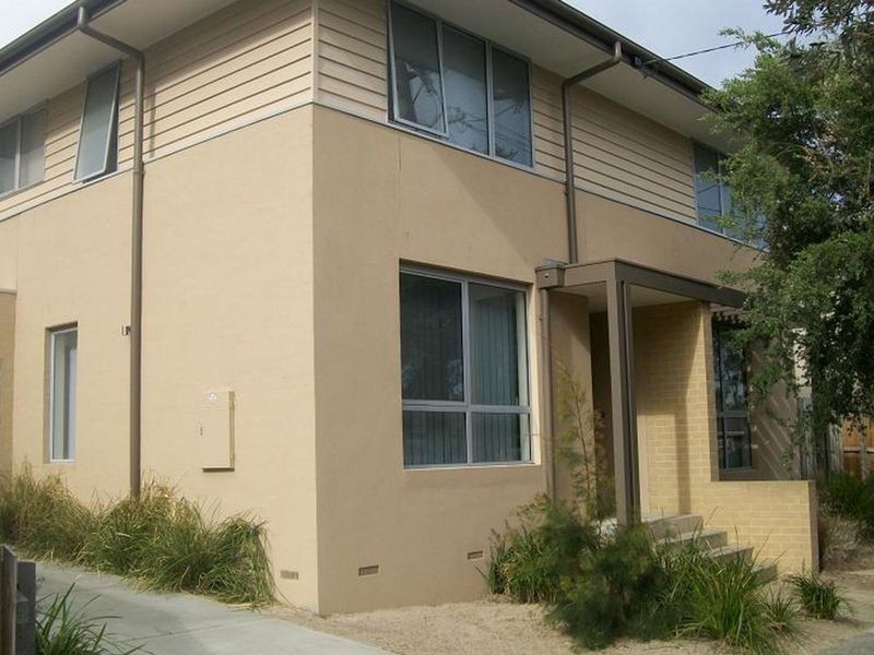 67a Kananook Avenue, Seaford VIC 3198