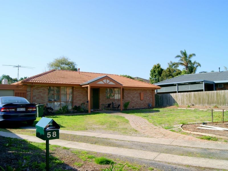 58 Carrington Crescent, Carrum Downs VIC 3201