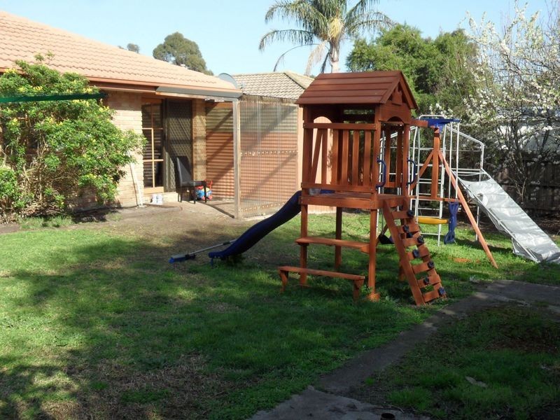 58 Carrington Crescent, Carrum Downs VIC 3201