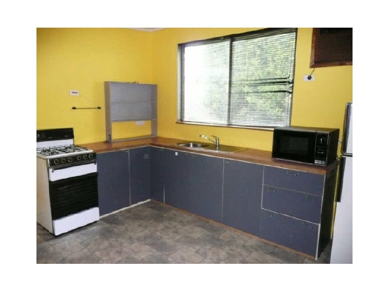 Rear/7 Nabilla Avenue, Seaford VIC 3198