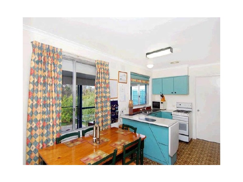 3 Titree Grove, Seaford VIC 3198