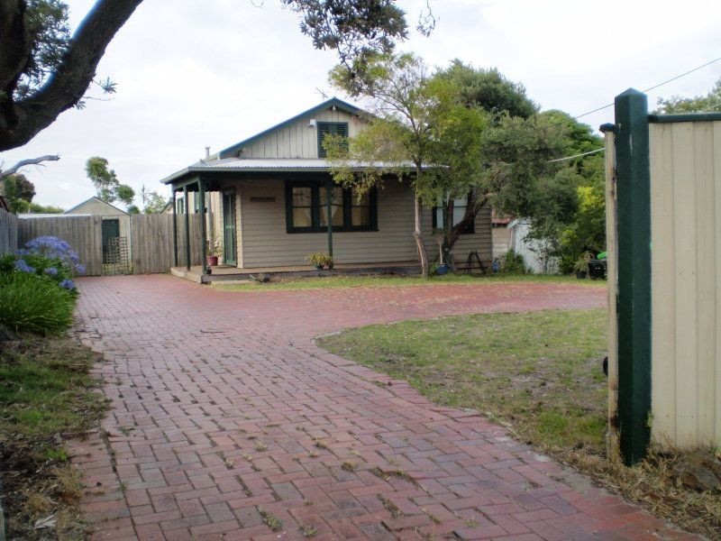 7 Seaford Road, Seaford VIC 3198