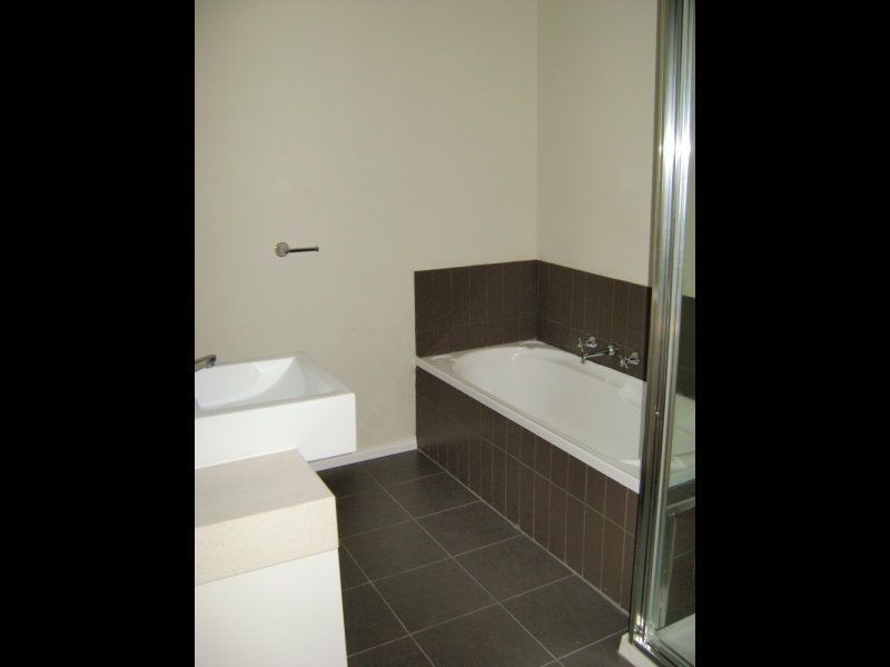 2/30 Fourth Avenue, Chelsea Heights VIC 3196