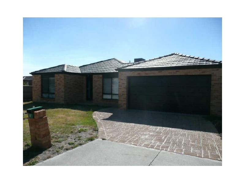 10 Clancy Crescent, Carrum Downs VIC 3201