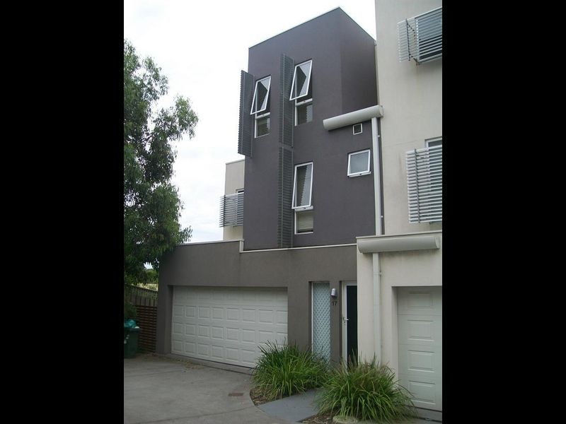 17/107-108 Nepean Highway, Seaford VIC 3198