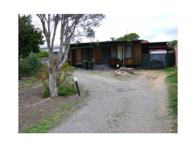 131 Kananook Avenue, Seaford VIC 3198