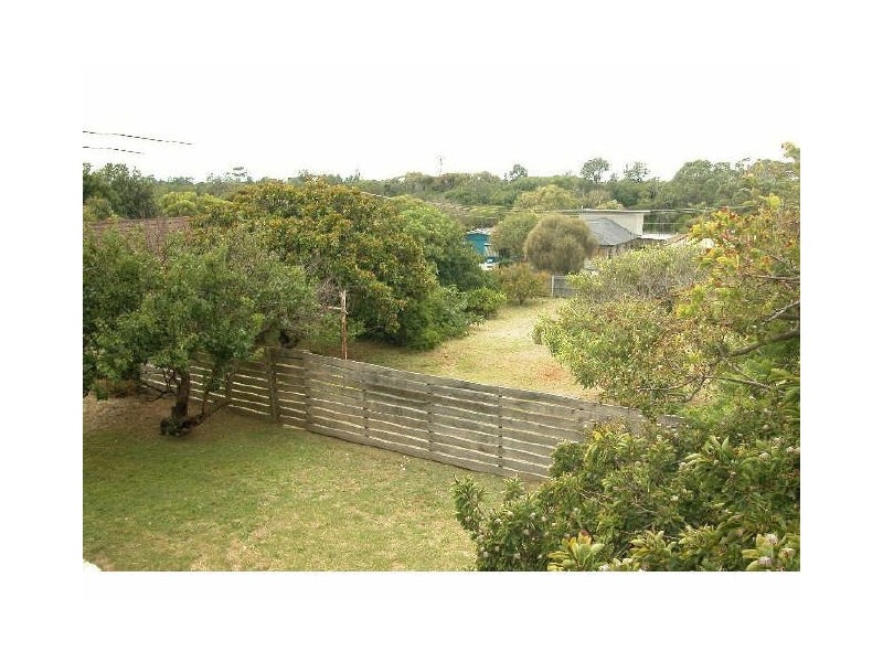 87 Nepean Highway, Seaford VIC 3198