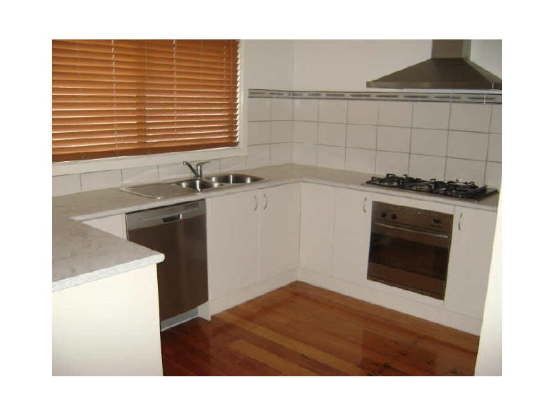 2 Robinsons Road, Seaford VIC 3198