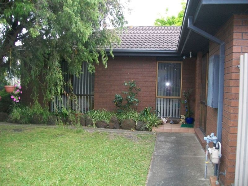 1 Brunel Road, Seaford VIC 3198