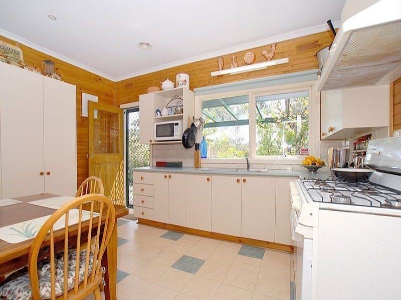 5 Duncan Avenue, Seaford VIC 3198