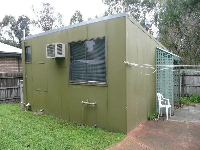 Rear/7 Nabilla Avenue, Seaford VIC 3198