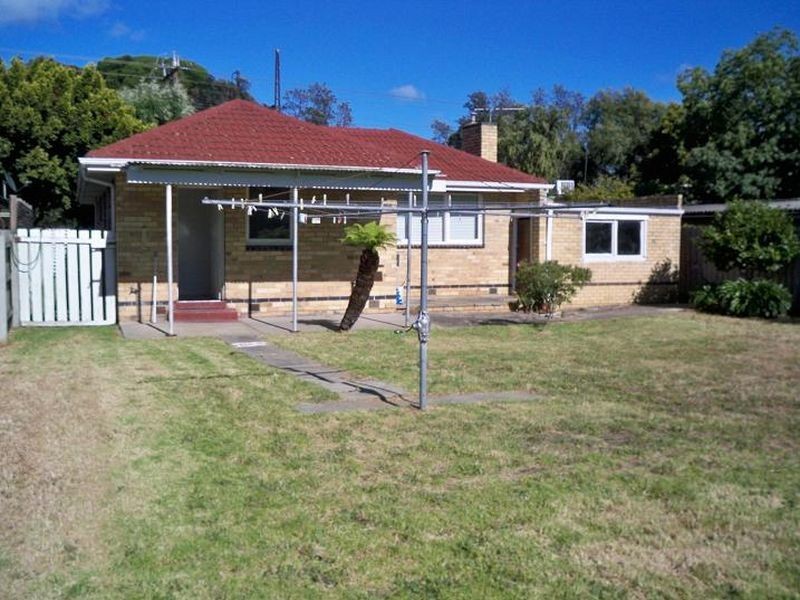 54 Railway Parade, Seaford VIC 3198