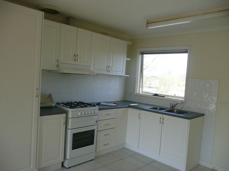 2/4 James Street, Seaford VIC 3198