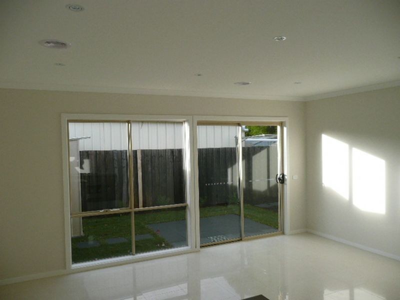 2/8 Scott Street, Seaford VIC 3198