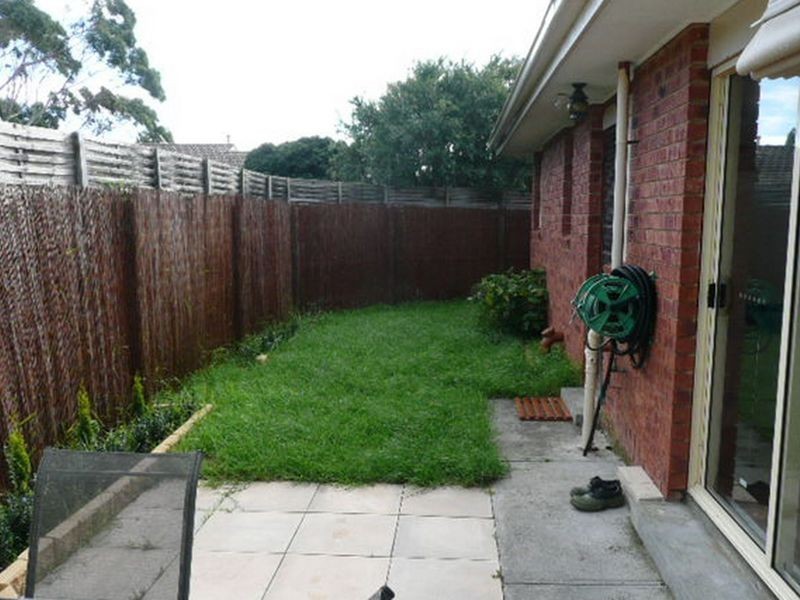 1/9 Carder Avenue, Seaford VIC 3198