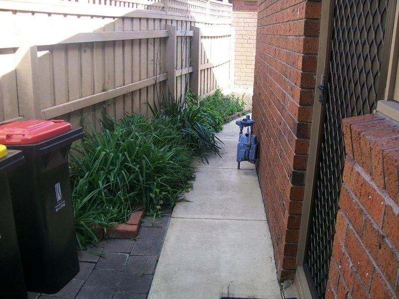 2/20 Gladesville Boulevard, Patterson Lakes VIC 3197