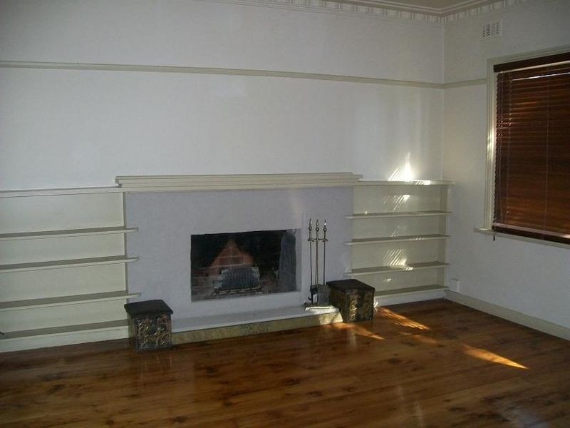 1 Cricklewood Aveue, Frankston VIC 3199