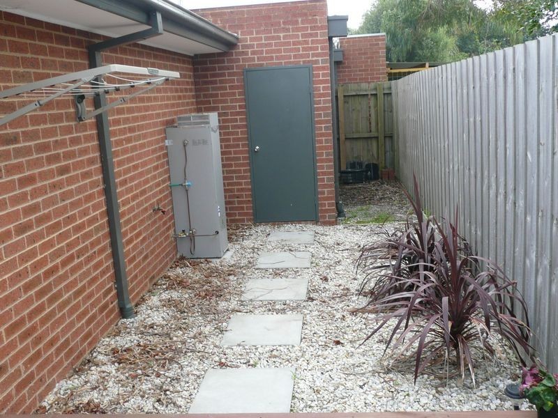 2/10 Fellowes Street, Seaford VIC 3198