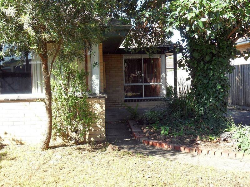 18 Denbigh Road, Seaford VIC 3198