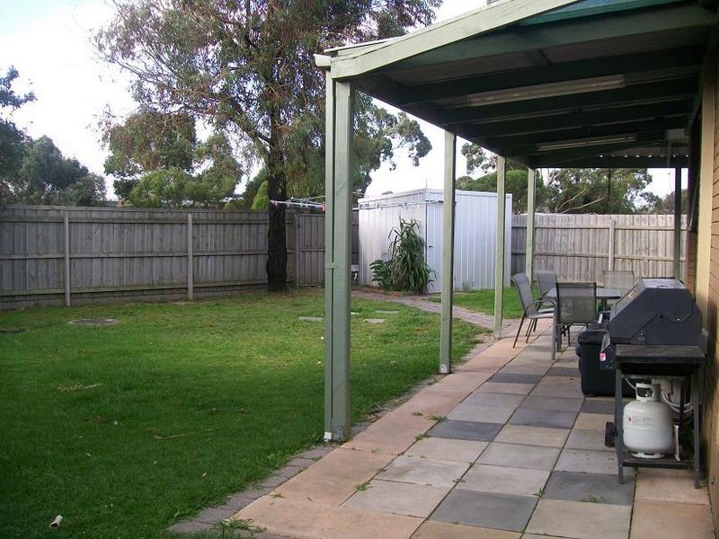 41 Maple Street, Seaford VIC 3198