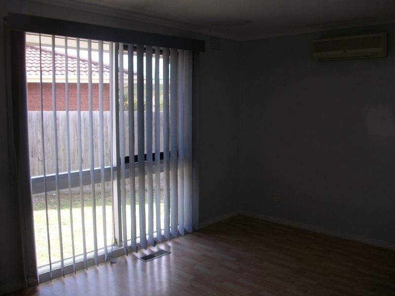 41 Maple Street, Seaford VIC 3198