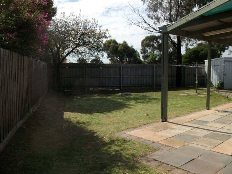 41 Maple Street, Seaford VIC 3198