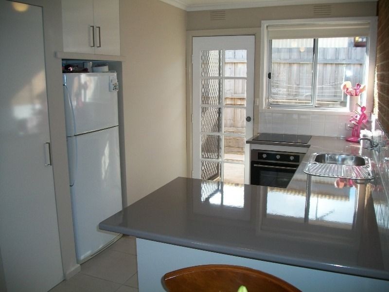 1/8a Carder Avenue, Seaford VIC 3198