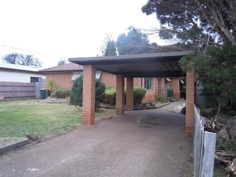 16 Prince Crescent, Seaford VIC 3198