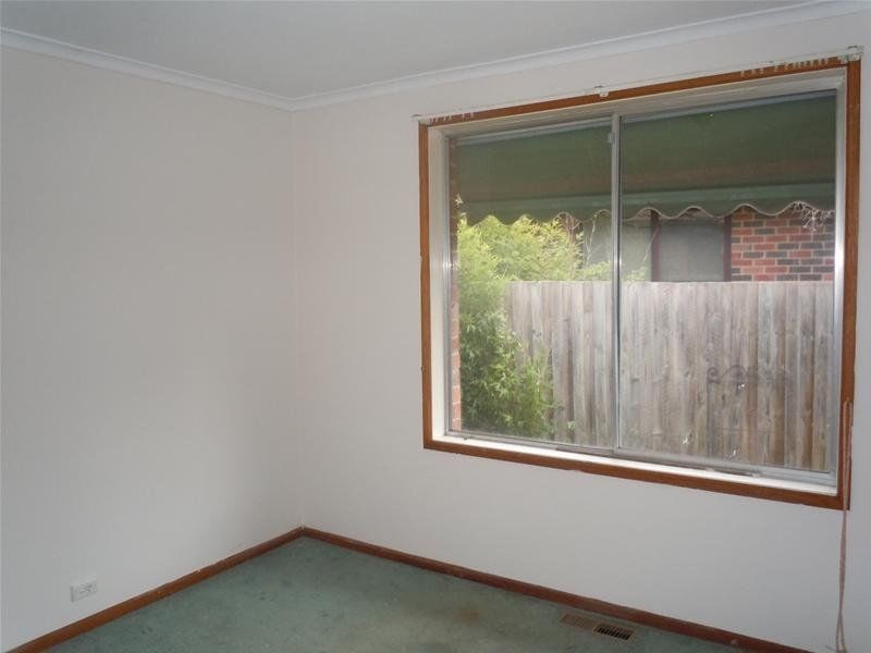 16 Prince Crescent, Seaford VIC 3198