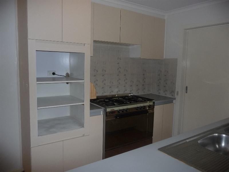 2 Linlithgow Court, Frankston VIC 3199