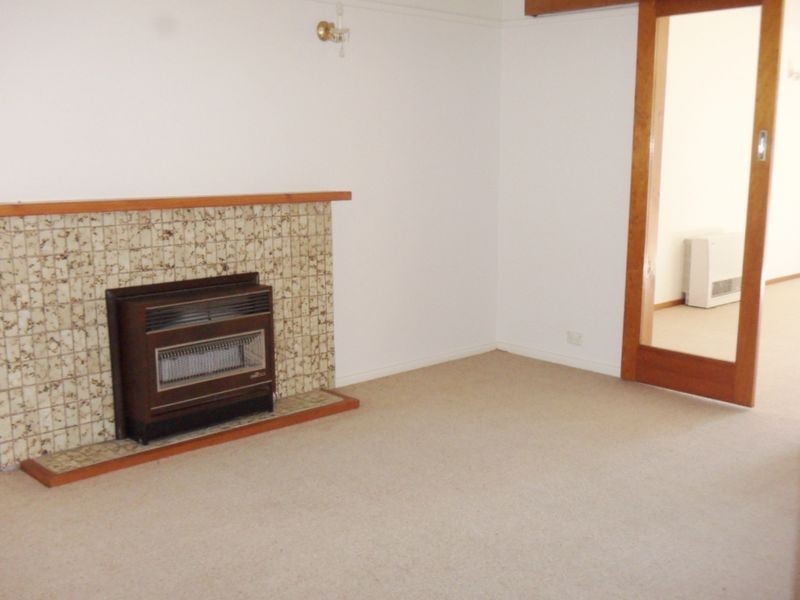 64 Seaford Grove, Seaford VIC 3198