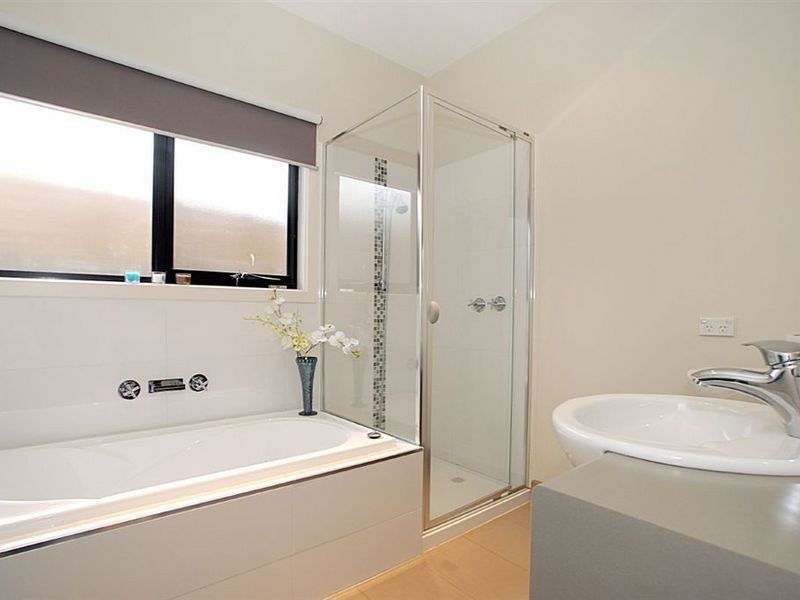 2/30 Newton Street, Seaford VIC 3198