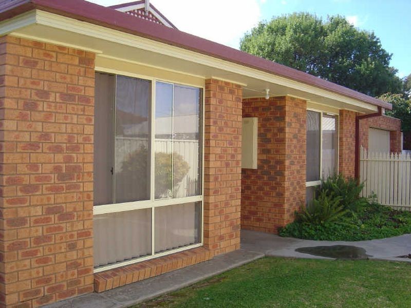 2/8 Michel Street, Shepparton VIC 3630