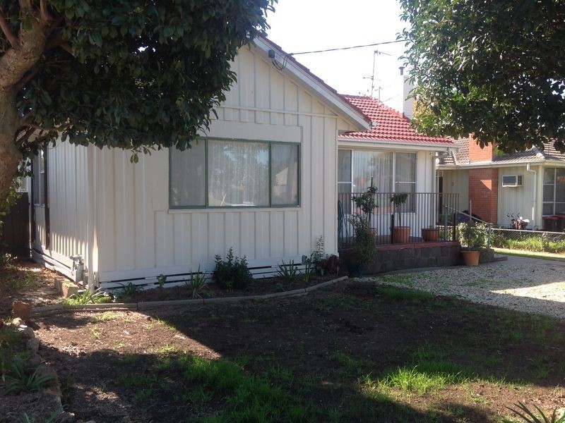 1 Cameron Avenue, Shepparton VIC 3630