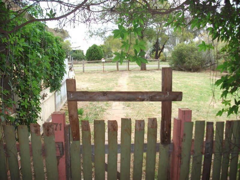 75 Dookie Street, Dookie VIC 3646