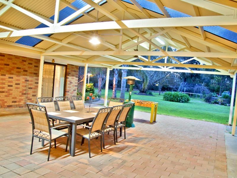 7 Cuthbert Court, Grahamvale VIC 3631