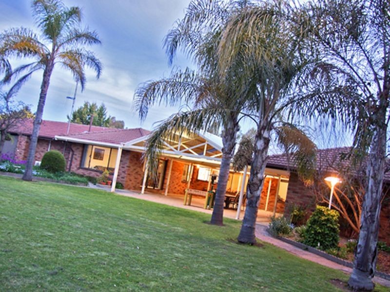 7 Cuthbert Court, Grahamvale VIC 3631