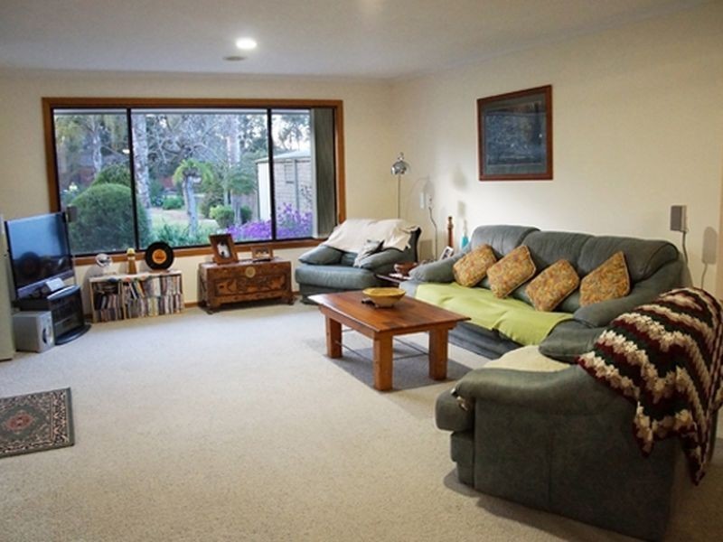 7 Cuthbert Court, Grahamvale VIC 3631