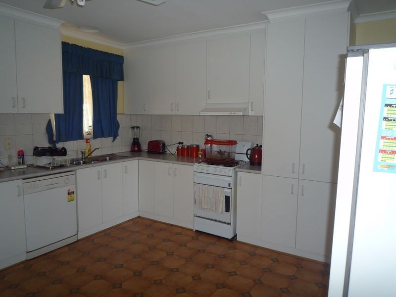 71 Cameron Avenue, Shepparton VIC 3630