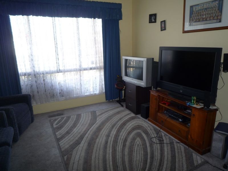 71 Cameron Avenue, Shepparton VIC 3630