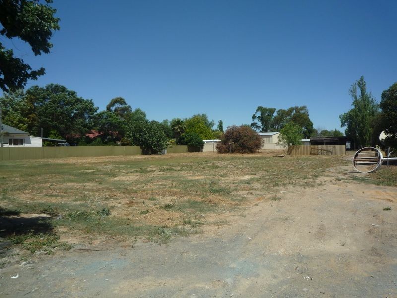 1 Victoria Street, Tallygaroopna VIC 3634