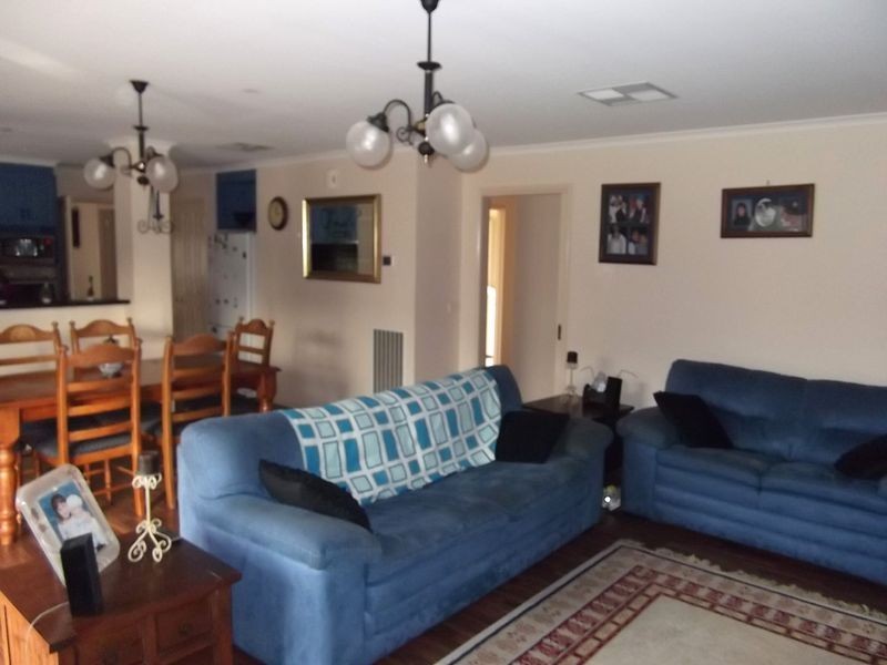 64 Pell Crescent, Mooroopna VIC 3629