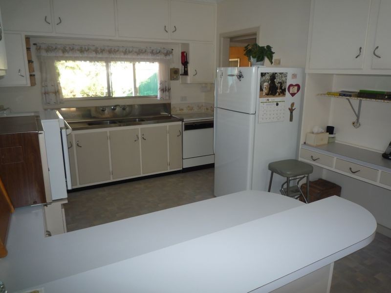 16 Annerley Avenue, Shepparton VIC 3630