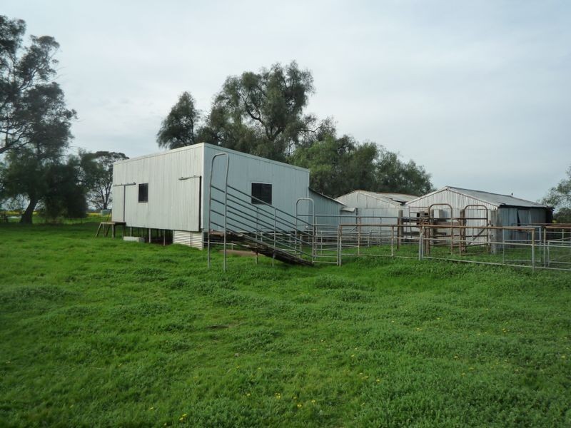 555 Rifle Butts Road, Katandra VIC 3634